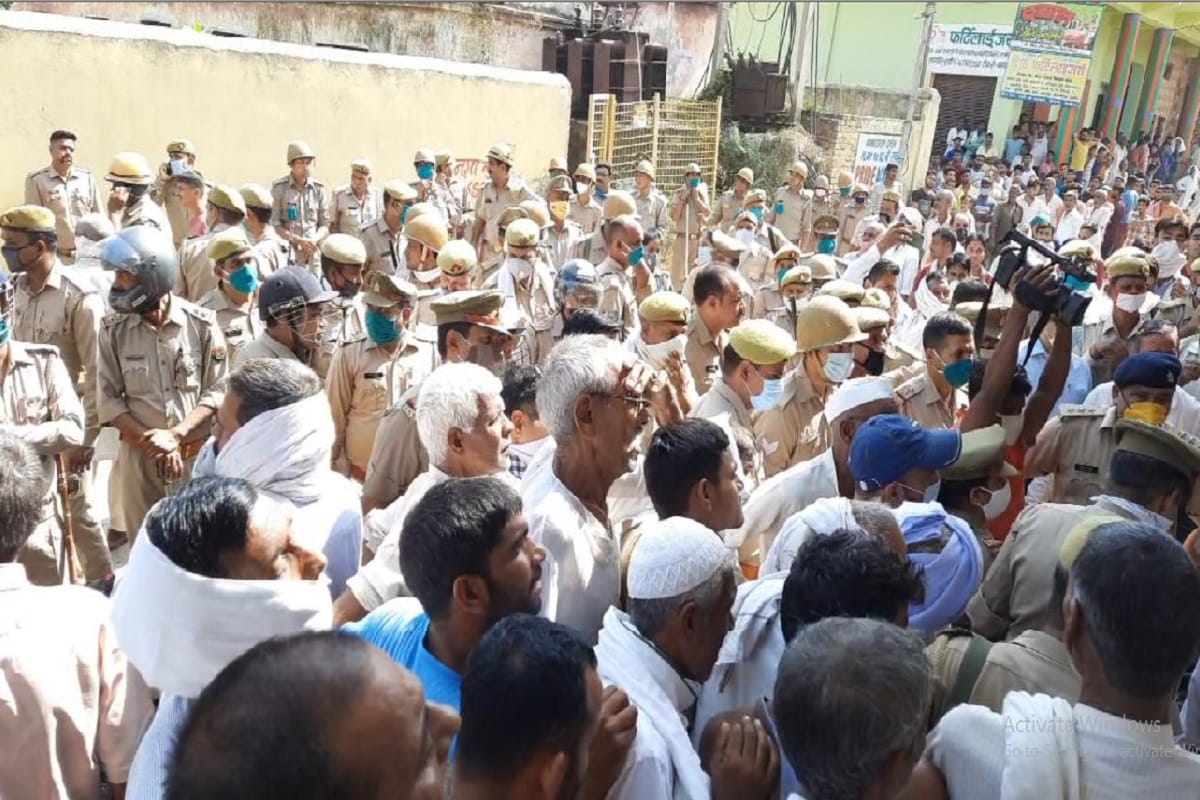 The property of criminals Sunil Rathi and Imlakh Khan has been attached in the Yogi government at Baghpat and Muzaffarnagar