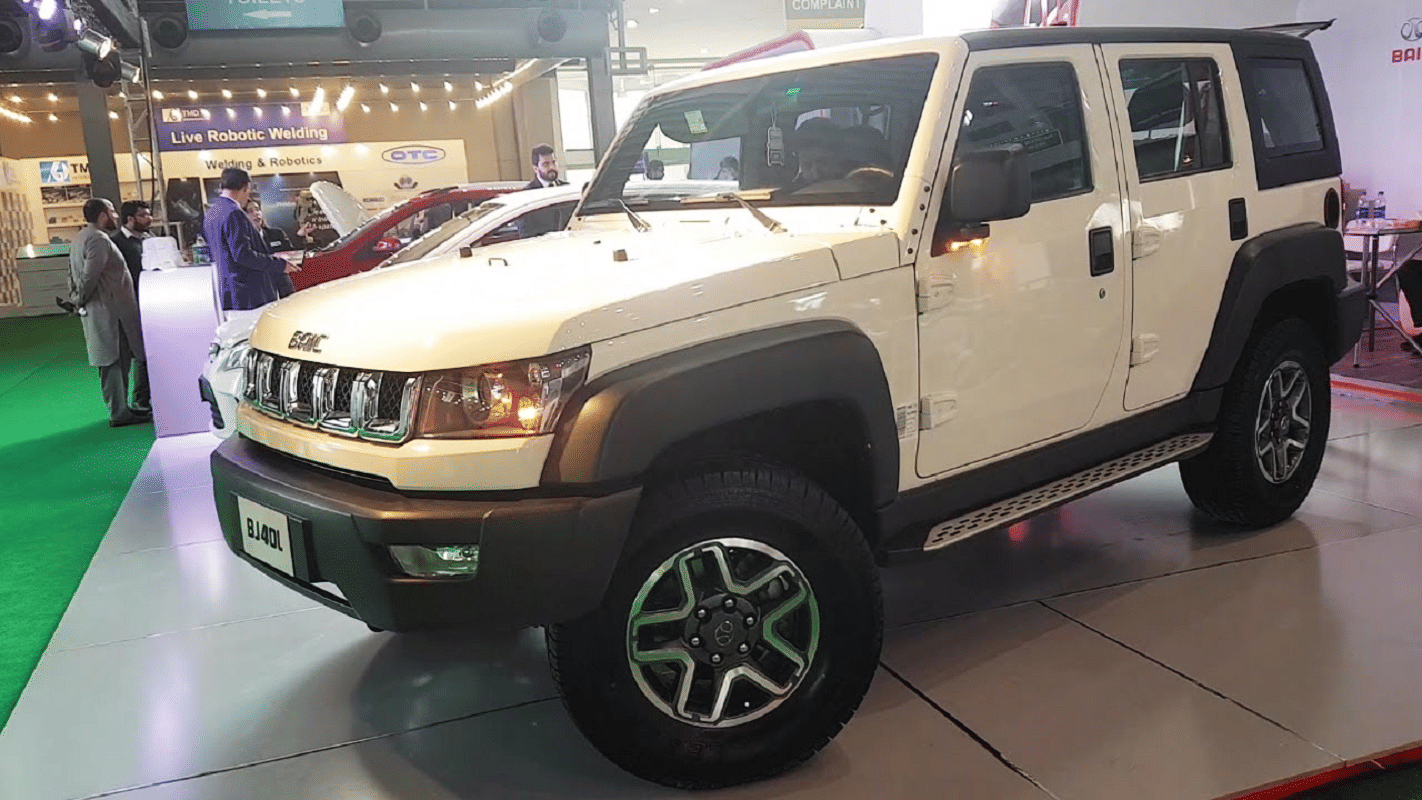 China copied again Jeep Wrangler copycat SUV baic bj40 launched in Pakistan chinese automobile companies