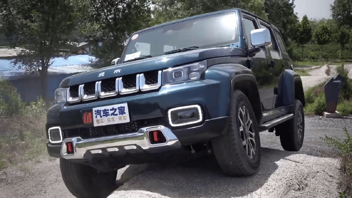China copied again Jeep Wrangler copycat SUV baic bj40 launched in Pakistan chinese automobile companies