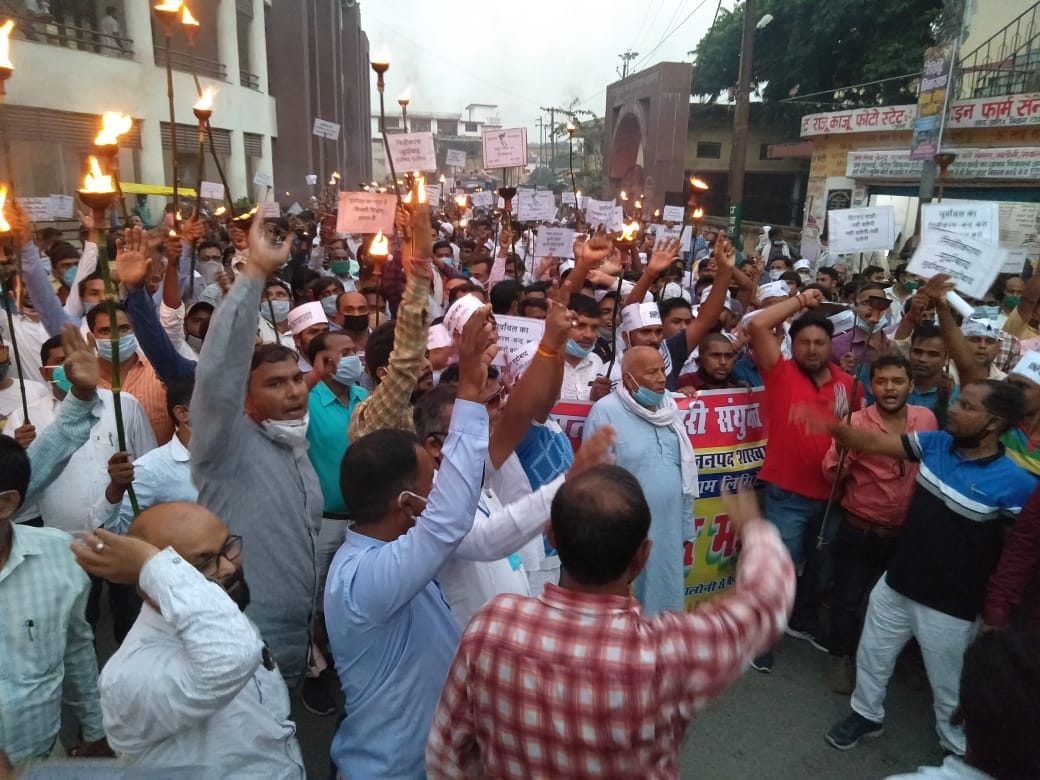 Torch procession taken out against privatization