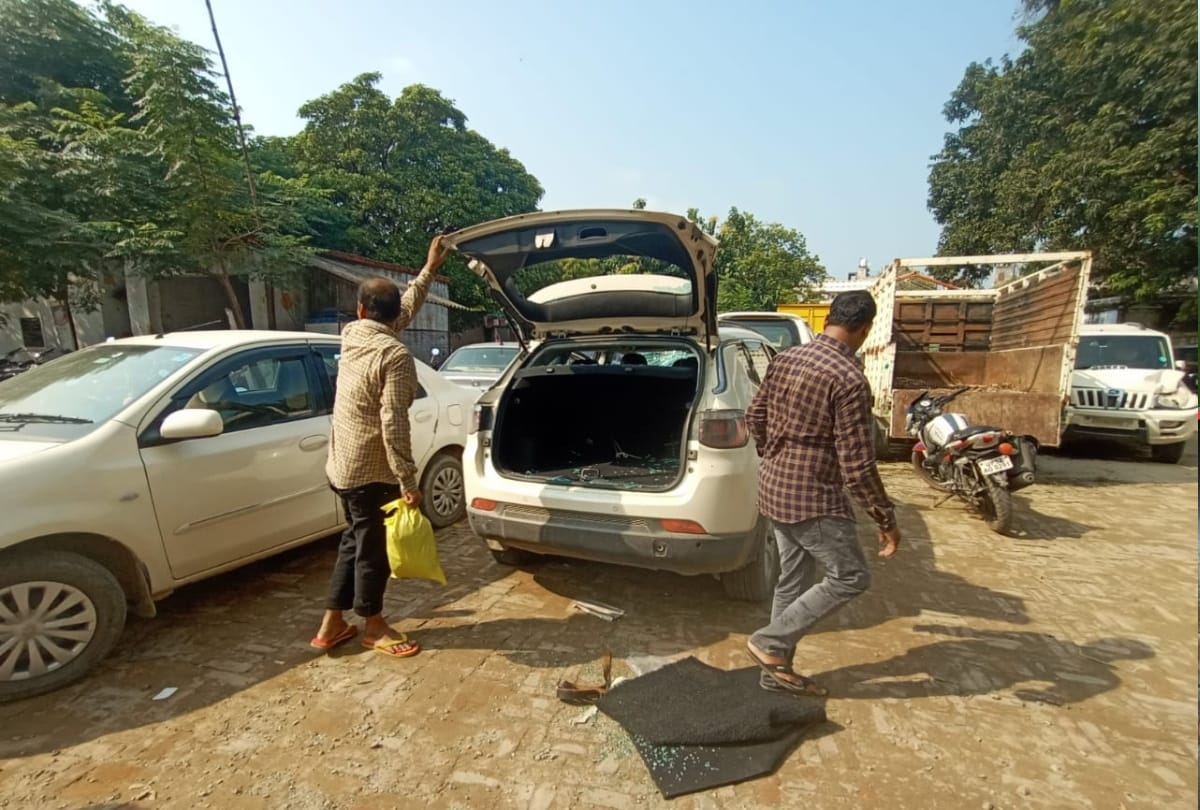 Police and SOG team encounter with miscreants and Four truck robbers arrested in deoria