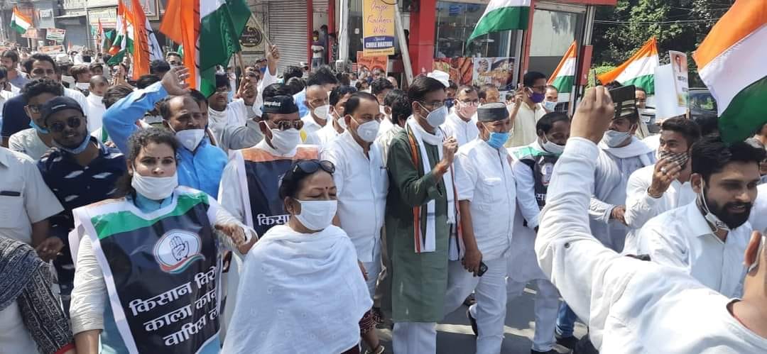 kisan bill : Congress protest rally traveled to dehradun  Raj Bhavan watch in photos