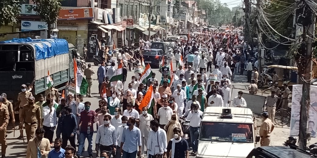 kisan bill : Congress protest rally traveled to dehradun  Raj Bhavan watch in photos