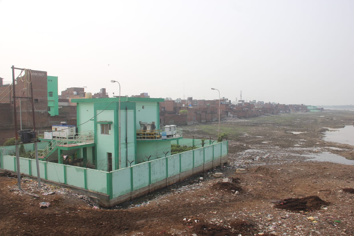 illegal construction in many place hurdel in smart city devlopment