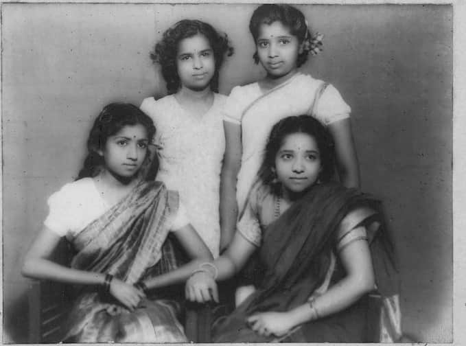 Lata Mangeshkar Birthday: Asha Bhosle Wishes Lata With Old Throwback Picture