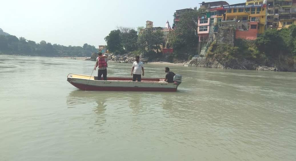 Six Haryana men drown in Ganga, five rescued, one missing