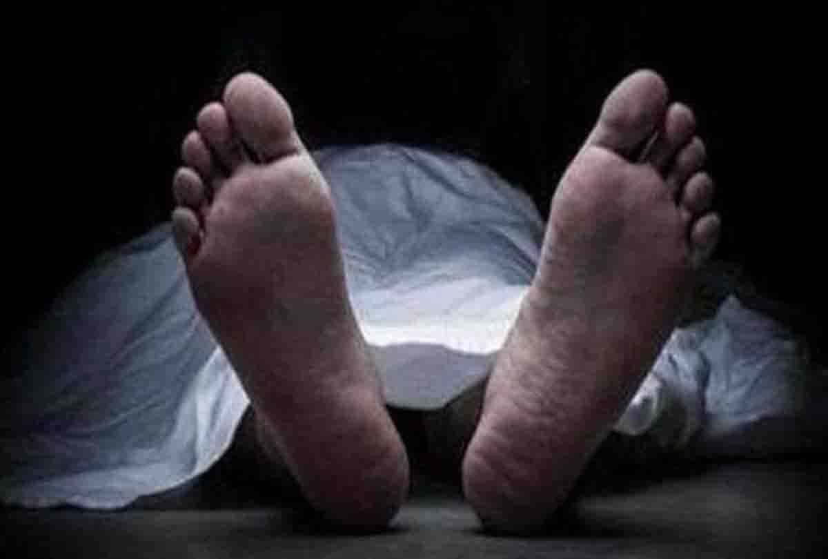 Three hospital refused to admit a pregnant woman and twins died in keral