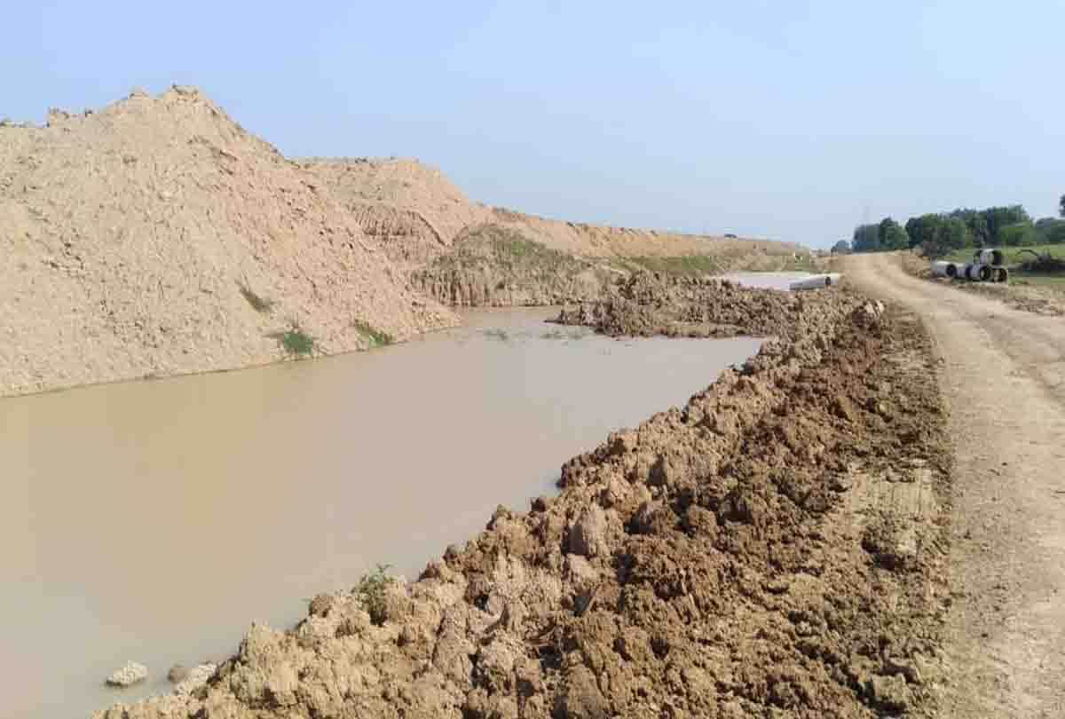 Two children died by drowning in the pits of Bundelkhand Expressway