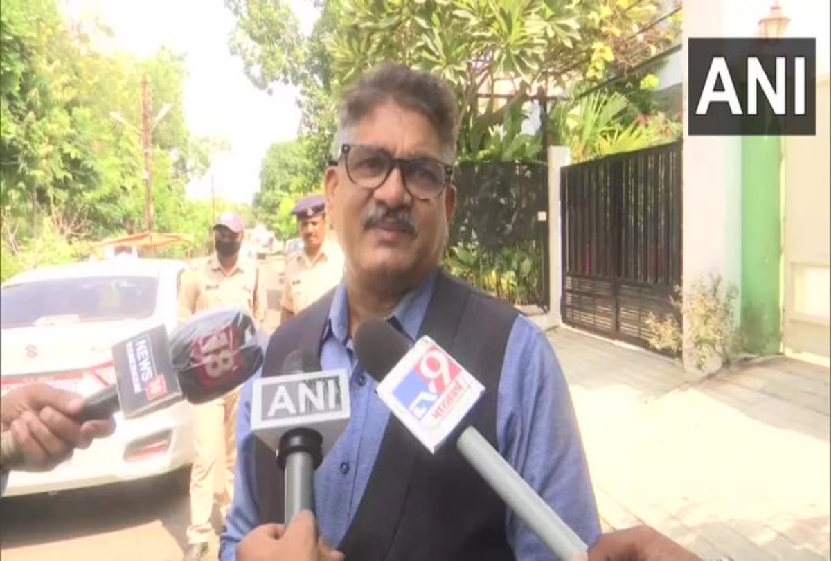 Madhya Pradesh ADG Purushottam Sharma suspended after wife beating Video viral