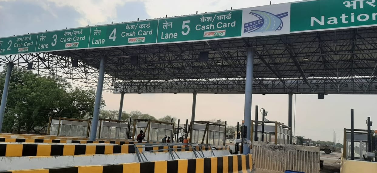 Datia toll tax open travelling will be costly from jhansi