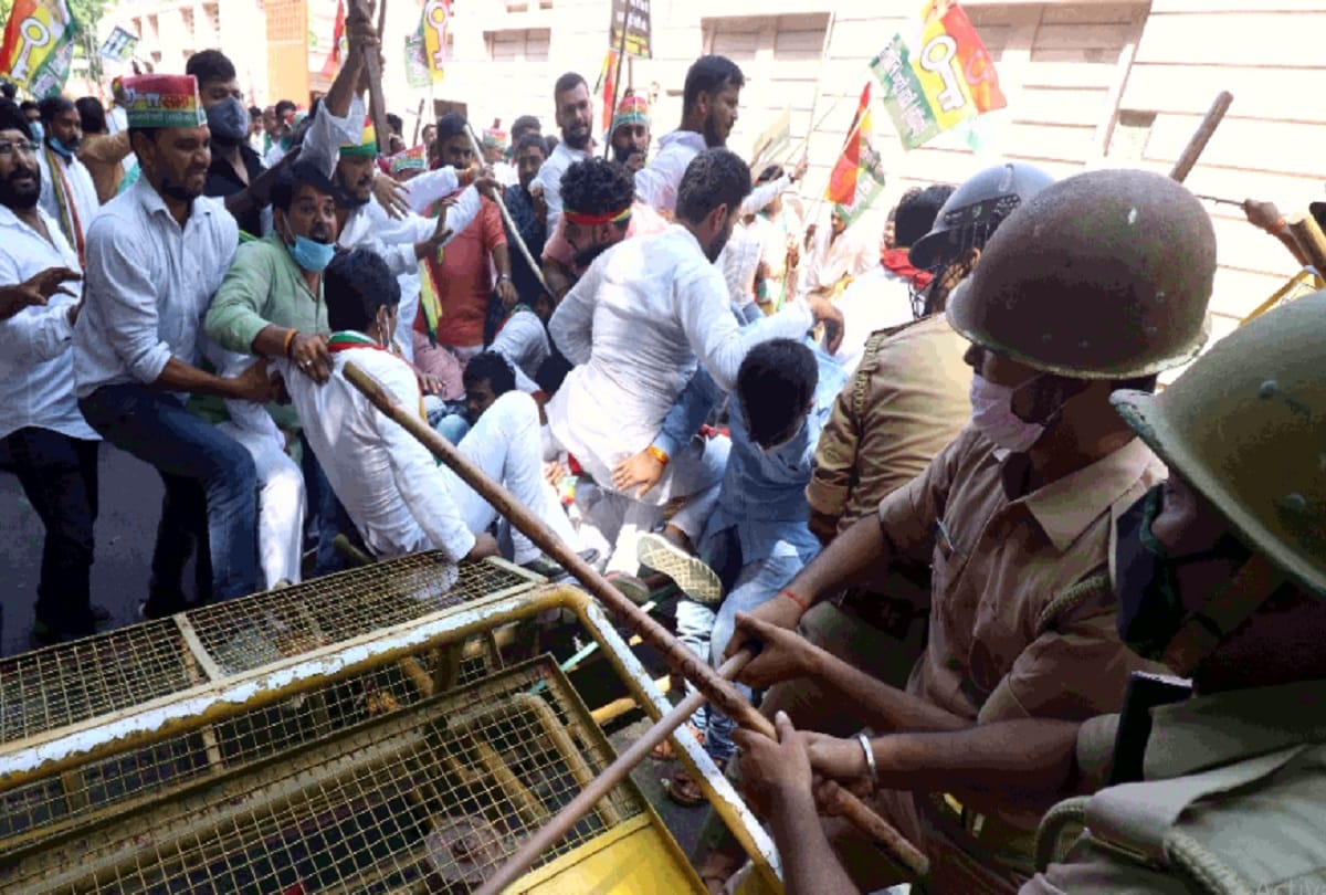 fir on congress and pragatisheel samajwadi party leaders over protesting against farm bill