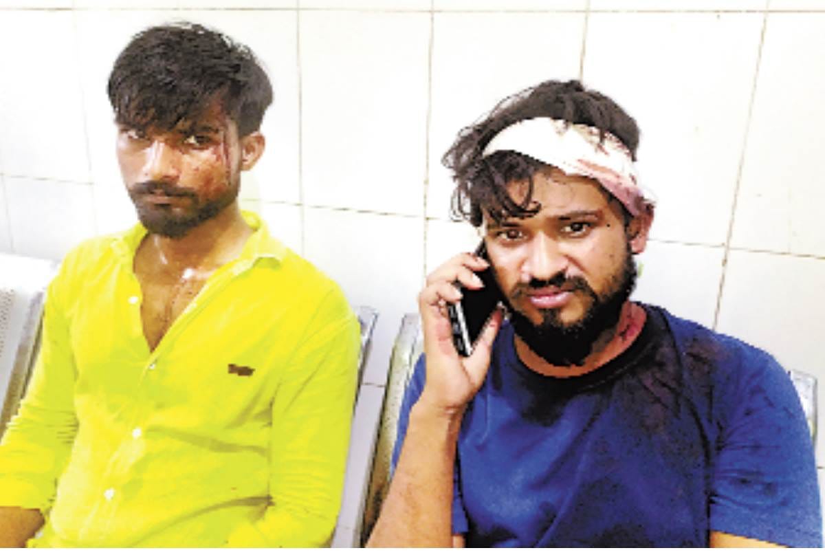 clash between two groups, six injured in lucknow