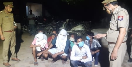 10 bookies arrested for betting on IPL, gangster absconding