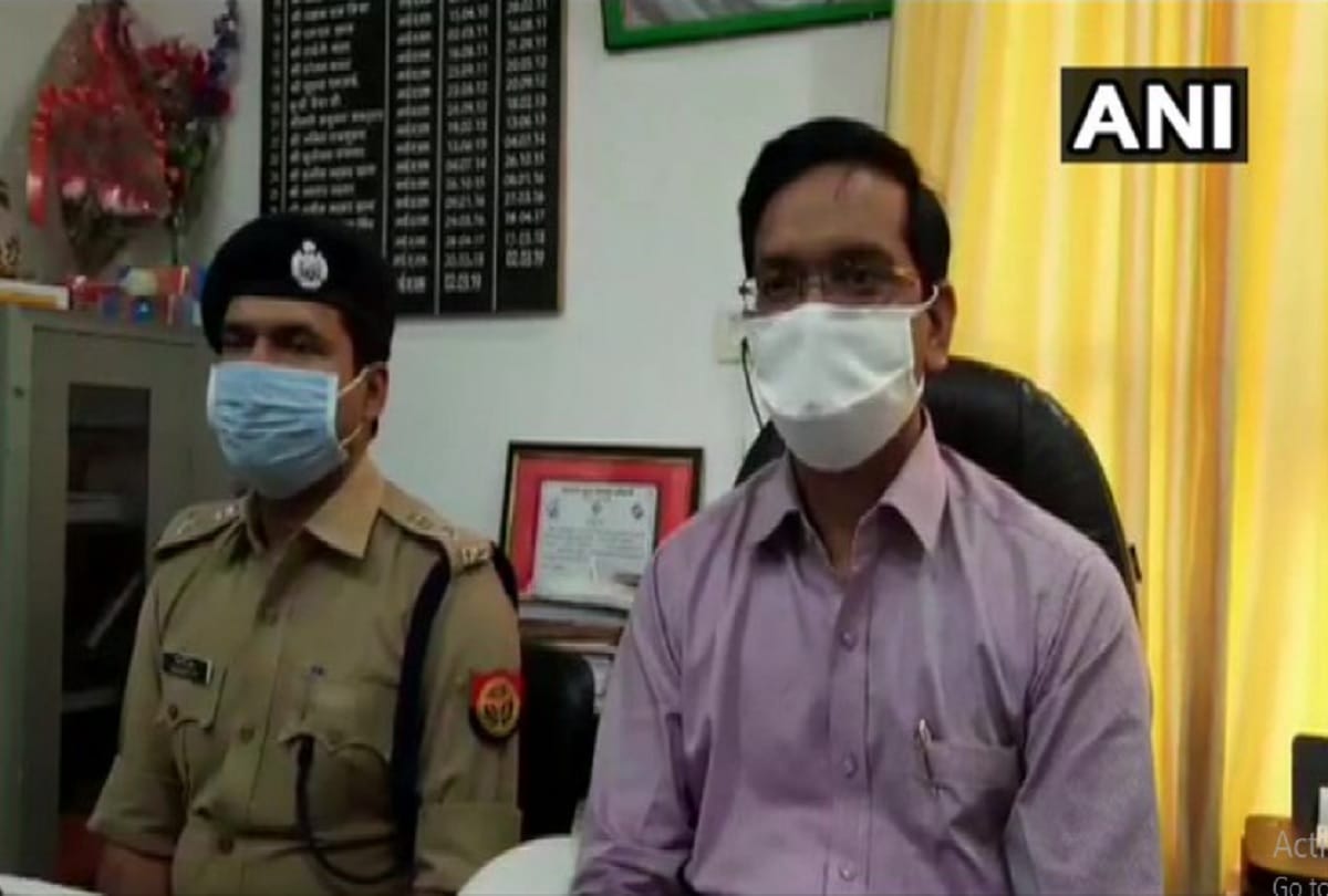 hathras case viral video dm seen threatening the victim family