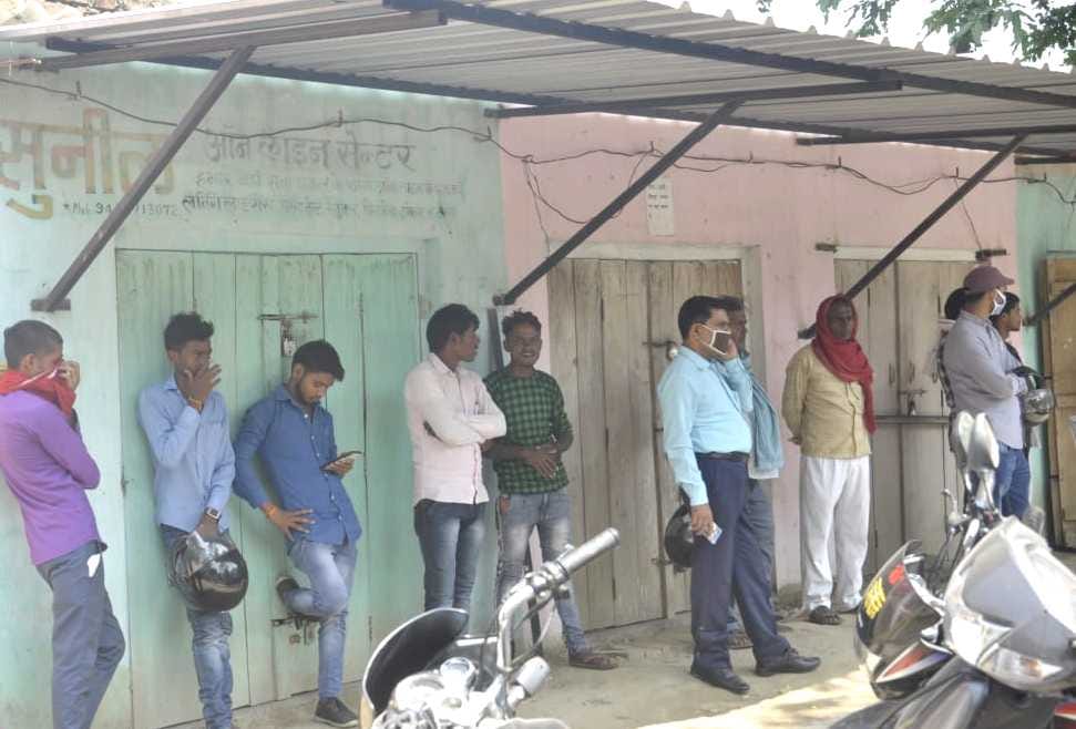City magistrate threatens ARTO office, 12 forms written by BY code seized