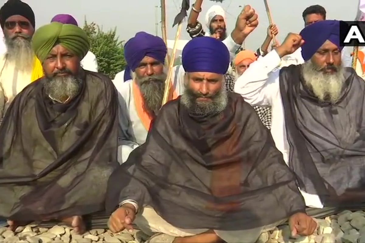 2220 crore loss due to farmers protest in Punjab, says Railways