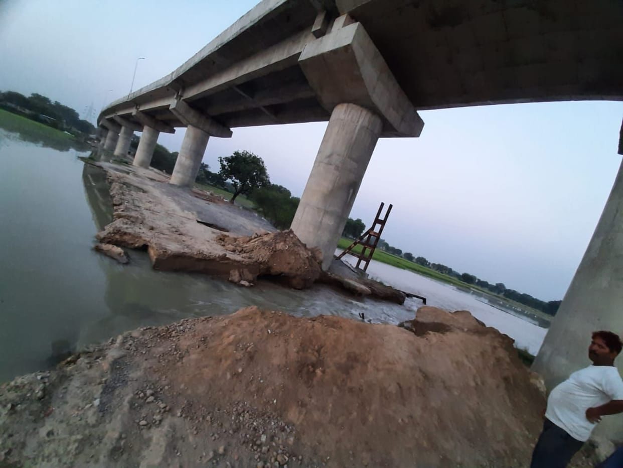 heavy vehicle prohibitted to run on sanyar overbridge