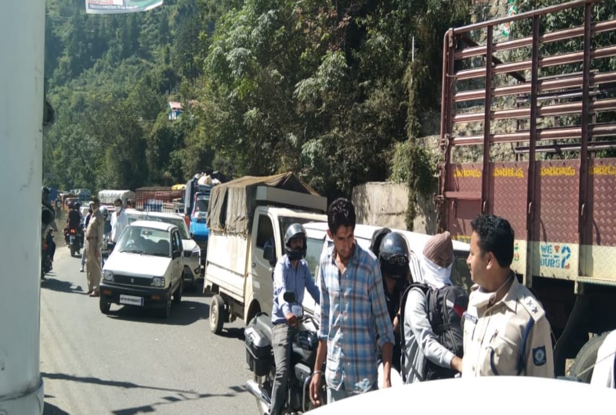 Kalka Shimla National Highway restored: Hundreds of vehicles were stranded for almost 18 hours