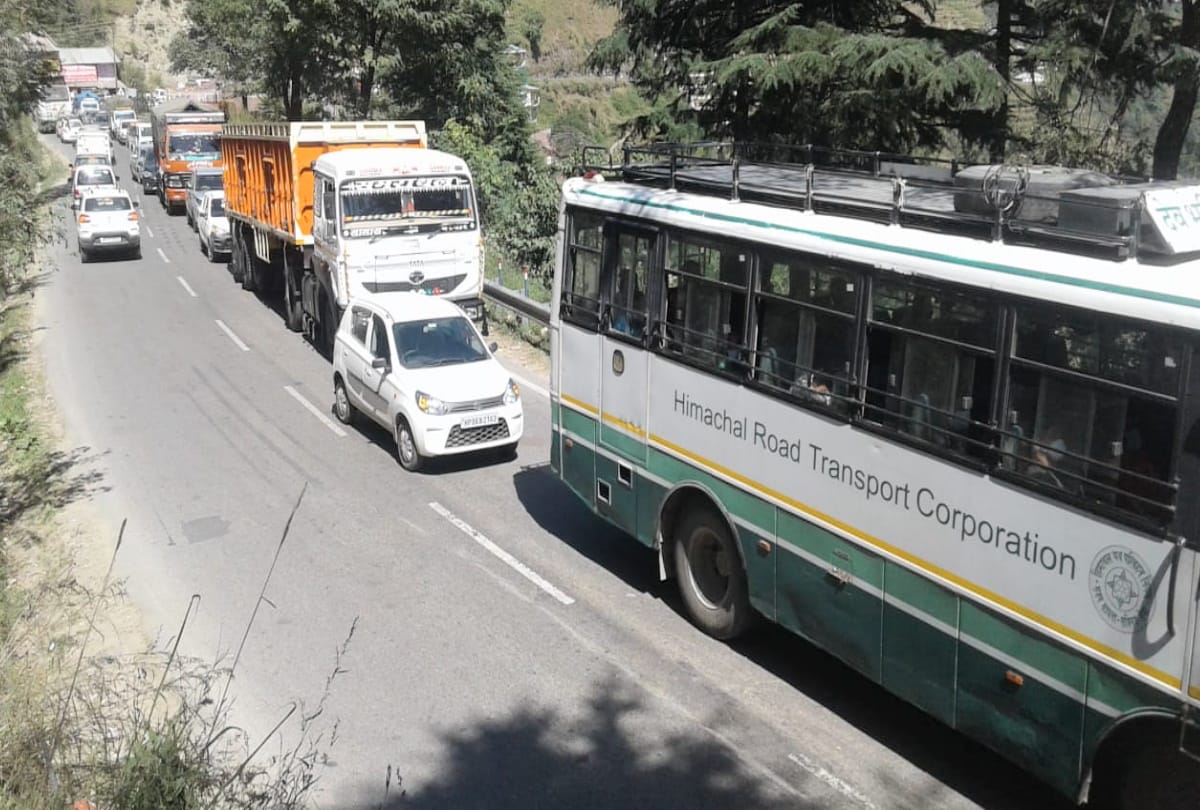 Kalka Shimla National Highway restored: Hundreds of vehicles were stranded for almost 18 hours