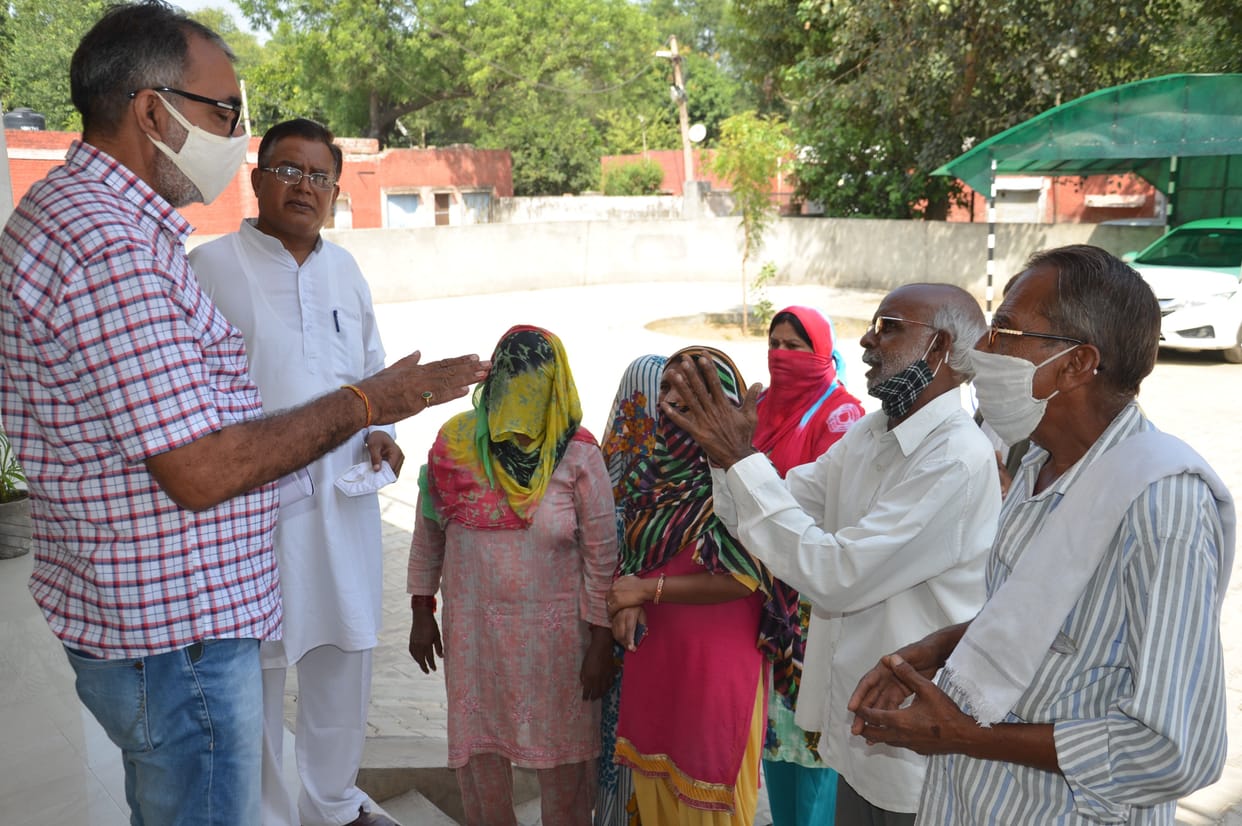 people protest, water crisis, publice health department