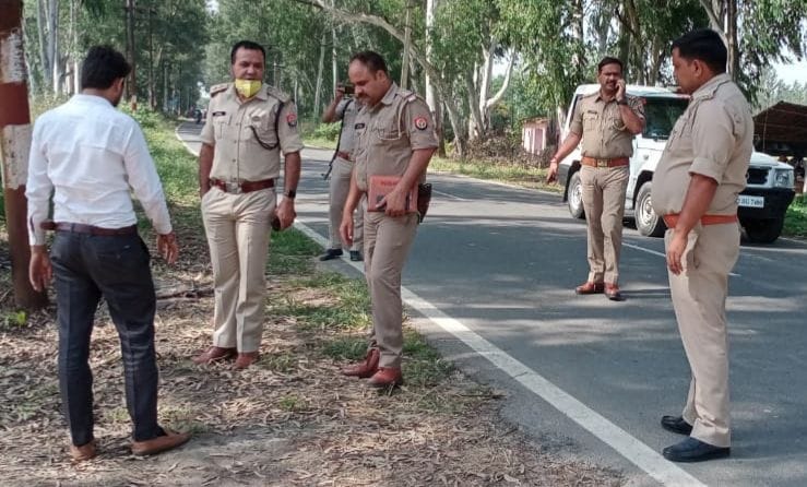 Bandhan bank workers were robbed in broad daylight