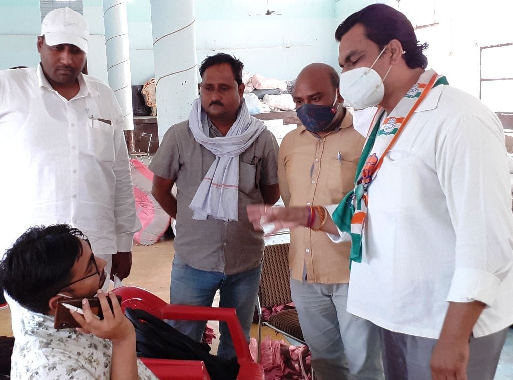 congress,firozabad politics,firozabad congress,dress scam accusation,school dress scam accusation