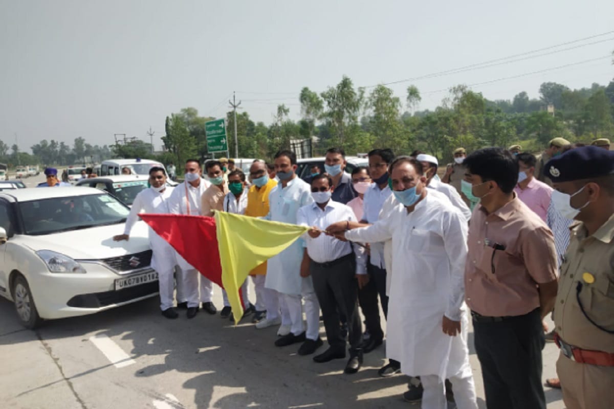 Divisional Commissioner Sanjay Kumar has started the newly constructed bypass in Saharanpur.