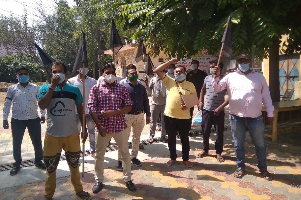 sardhana nagar palika EO transfred