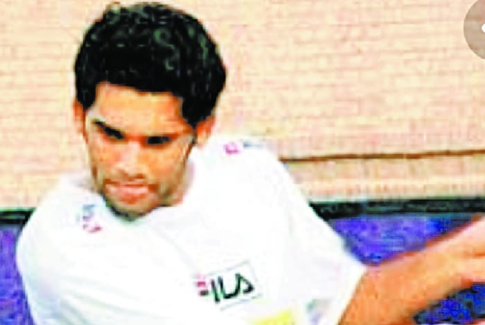 Former international tennis player Navinder Pal Singh threatens by car riders
