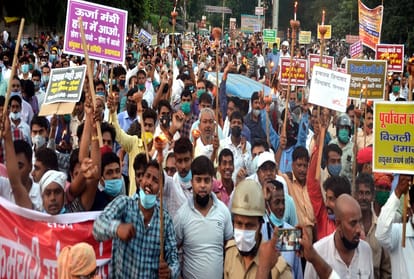 175 electric workers arrested on the road in Prayagraj, released
