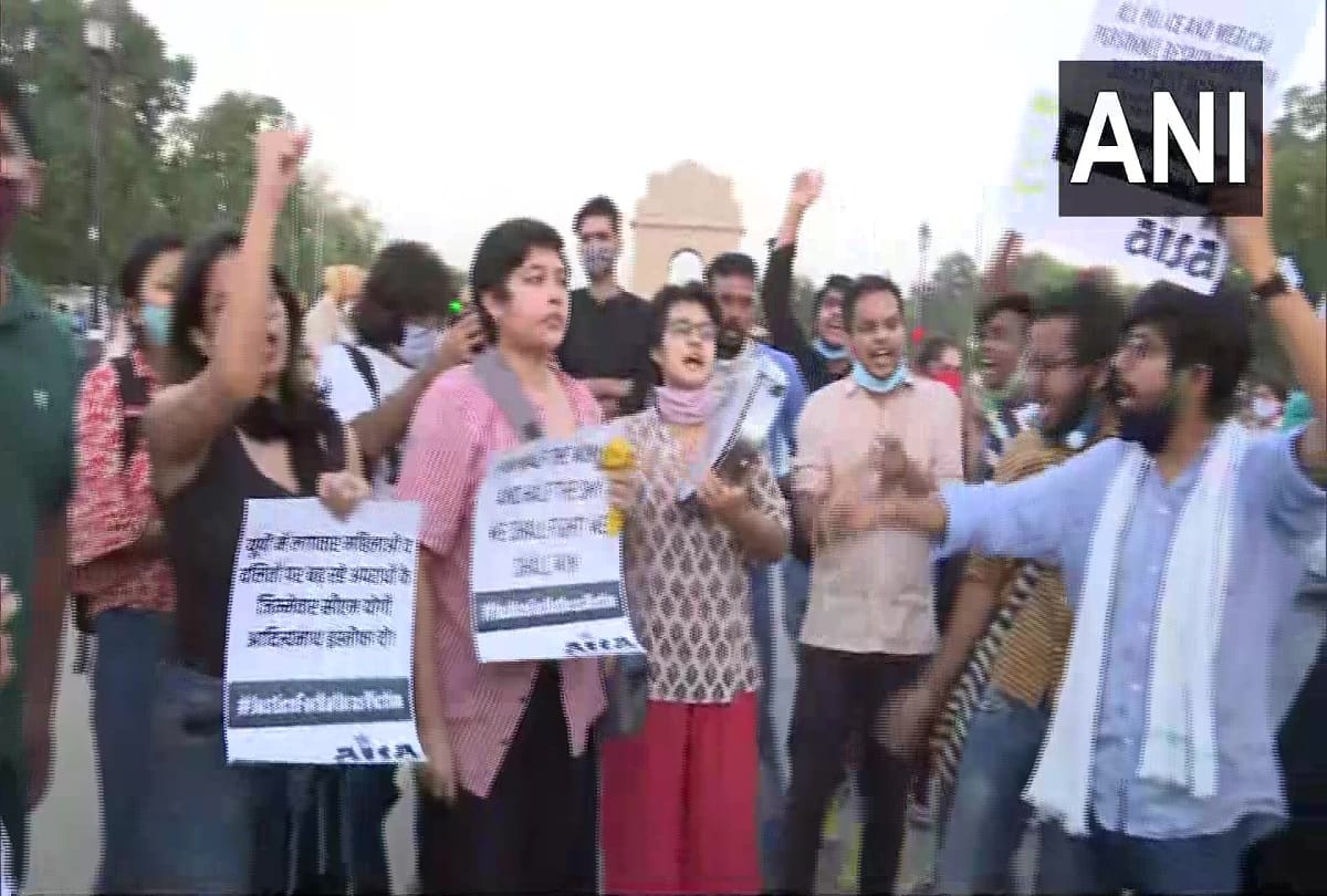 AISA and Bhim army members protest outside India gate against Hathras Case