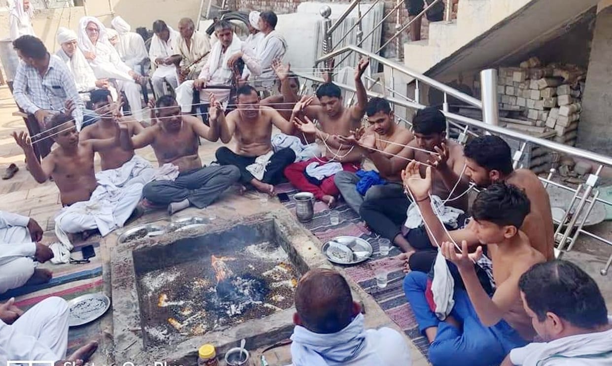 35 members of six families abandoned Hinduism and converted to Hinduism