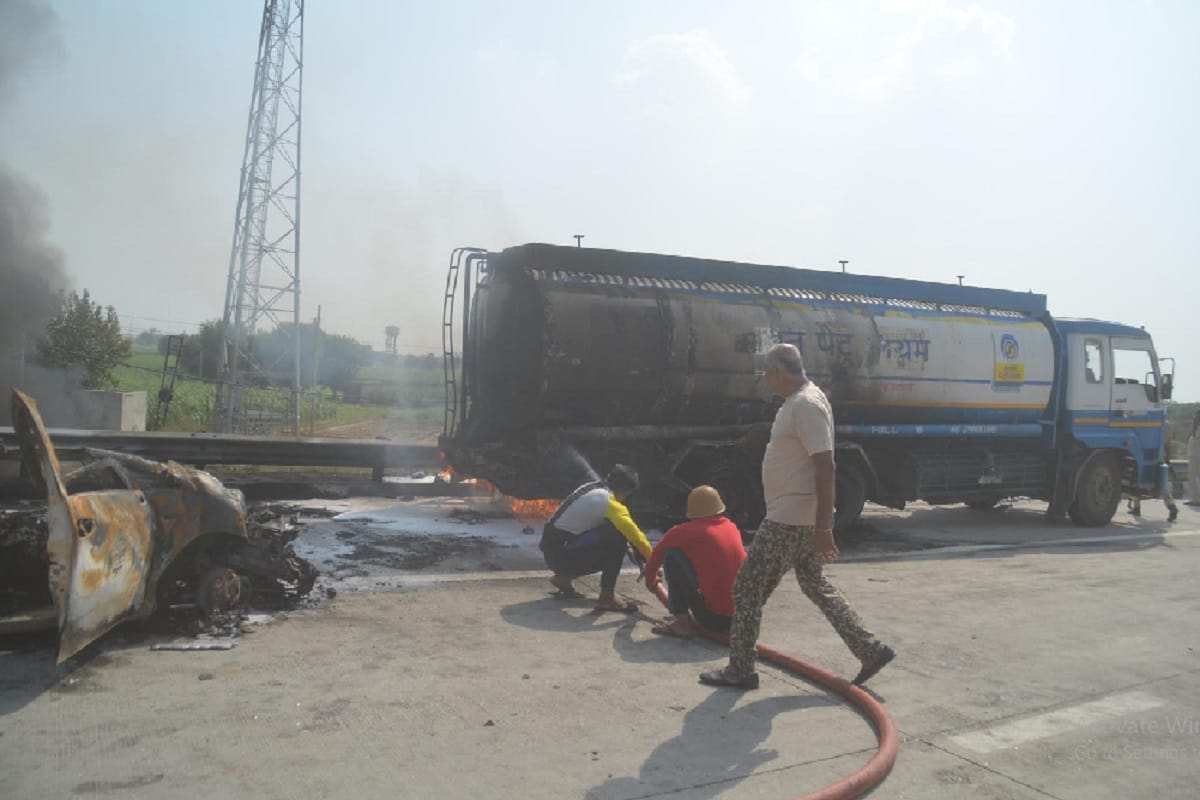 Baghpat News: See the photos of the accident on the Eastern Peripheral Expressway