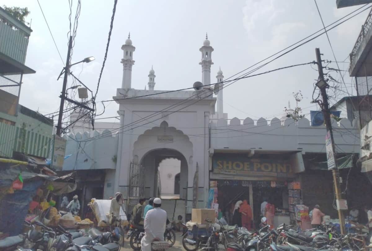 Police alert during Babri Masjid Demolition Verdict Case in Gorakhpur