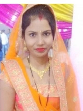 grh kalah se tang mahila ne phaansee laga jaan dee