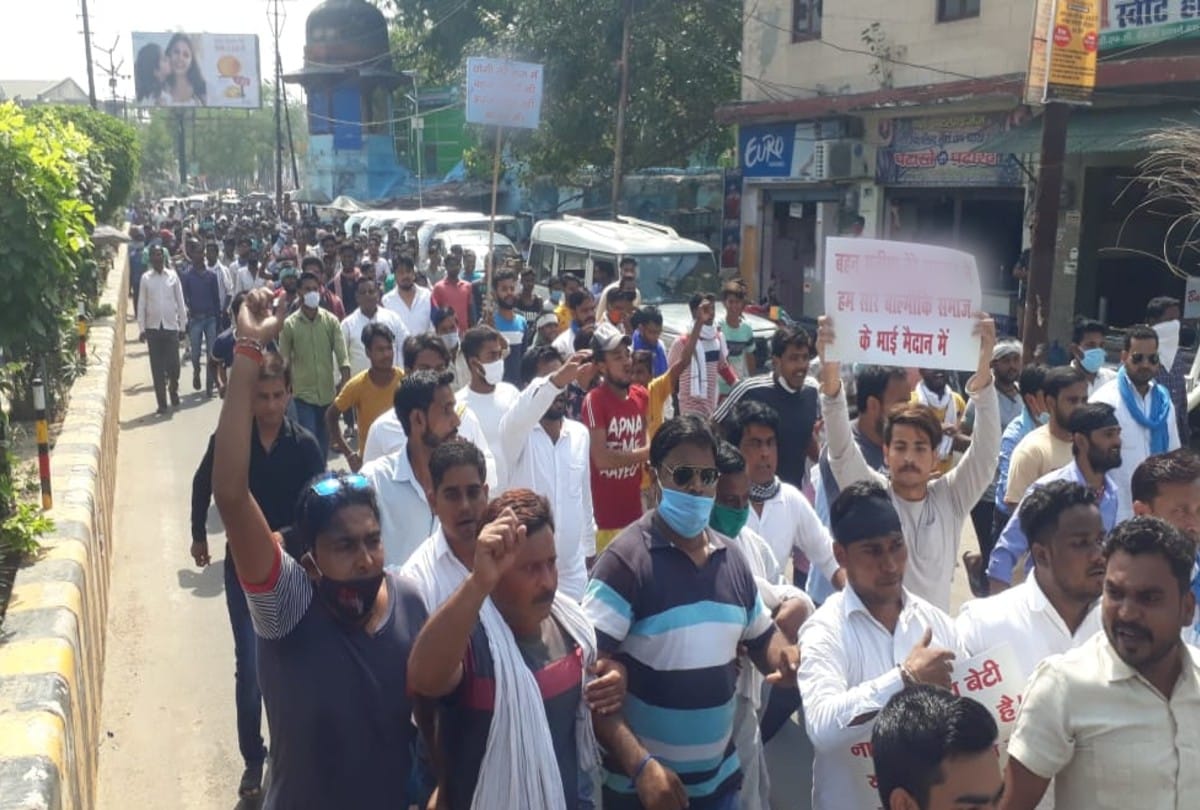 Hathras Gang Sexual Assault Victim Death Protests By Nagar Nigam   Workers
