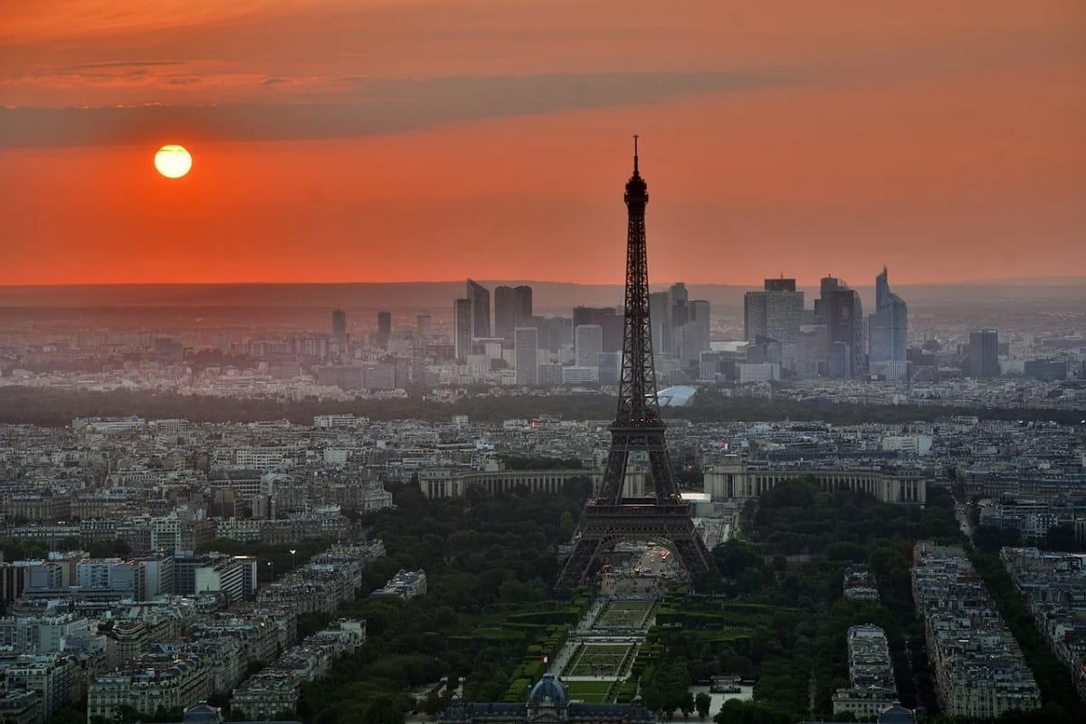 Fines for over deployment of women in top positions in France