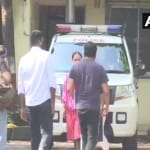 वर्सोवा पुलिस स्टेशन पहुंचे अनुराग कश्यप