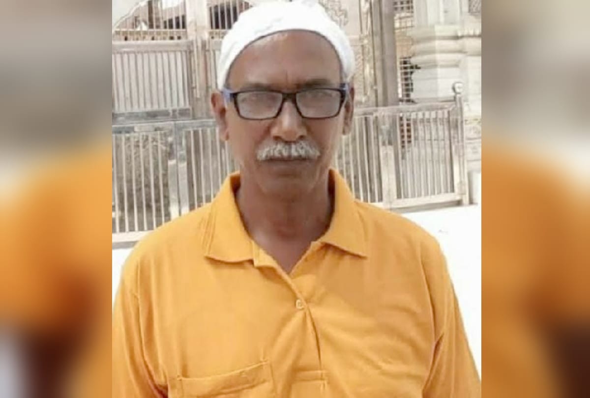 story of Ayodhya Masjid demolition disputed structure Broken down by karsevak