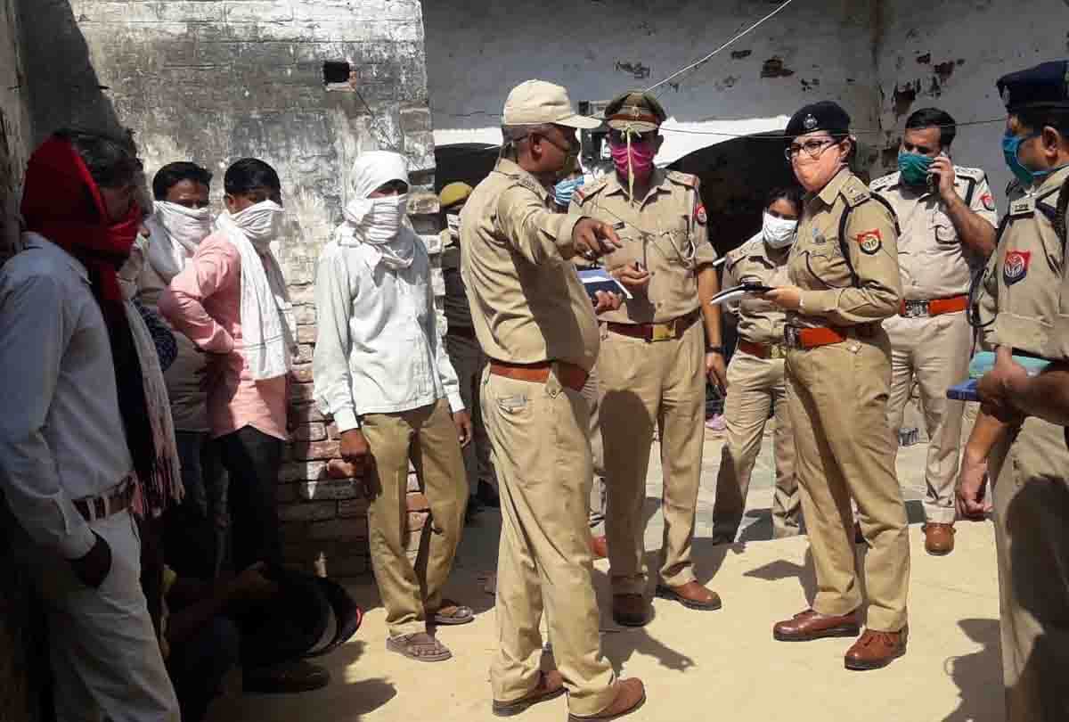 Dead body of mother and three girls found hanging in auraiya up