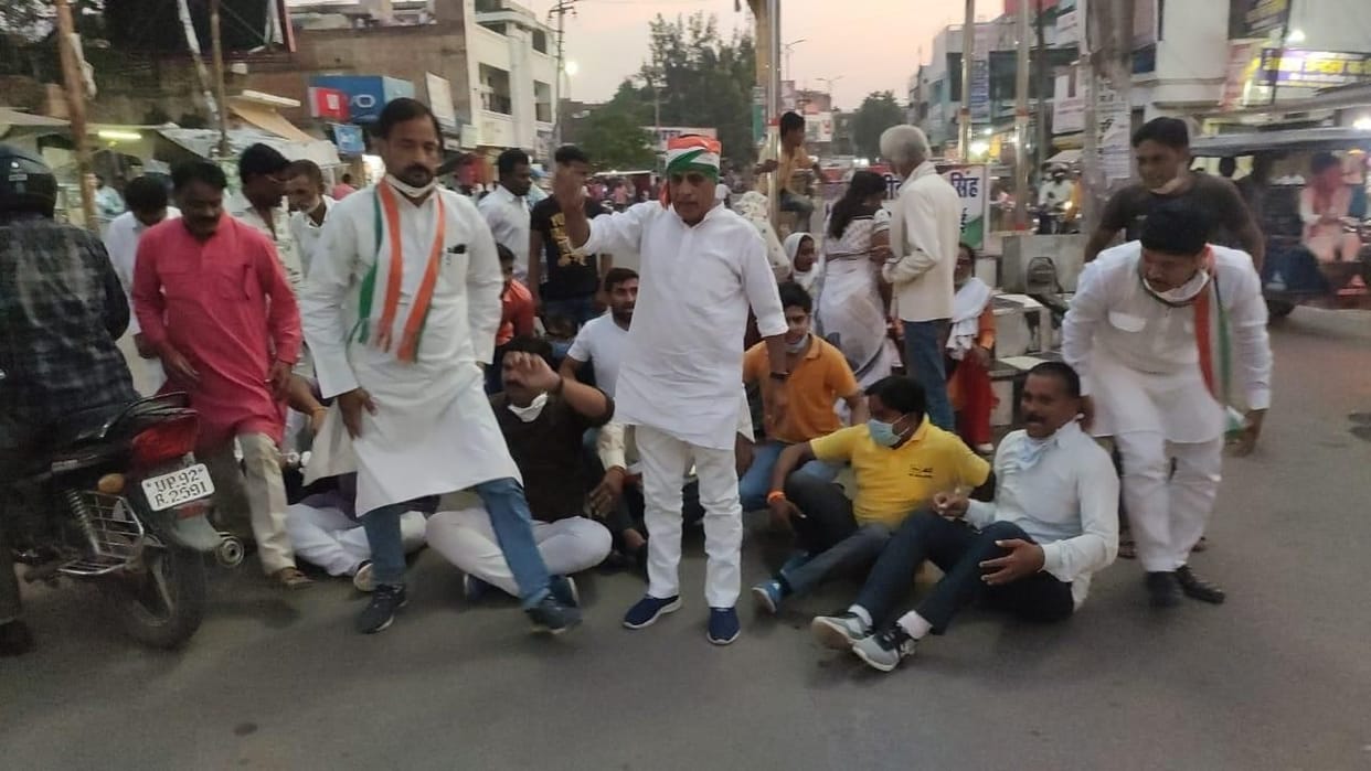 Congress clash with police on Hathras incident, pulls