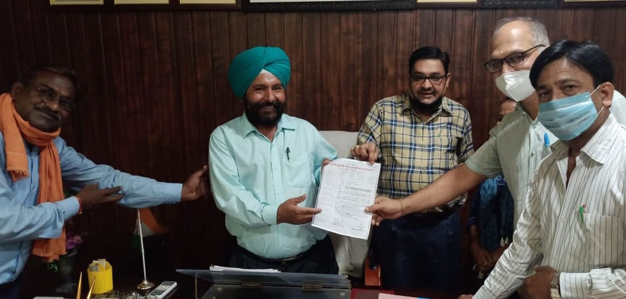 Seeks support from chairman for restoration of old pension