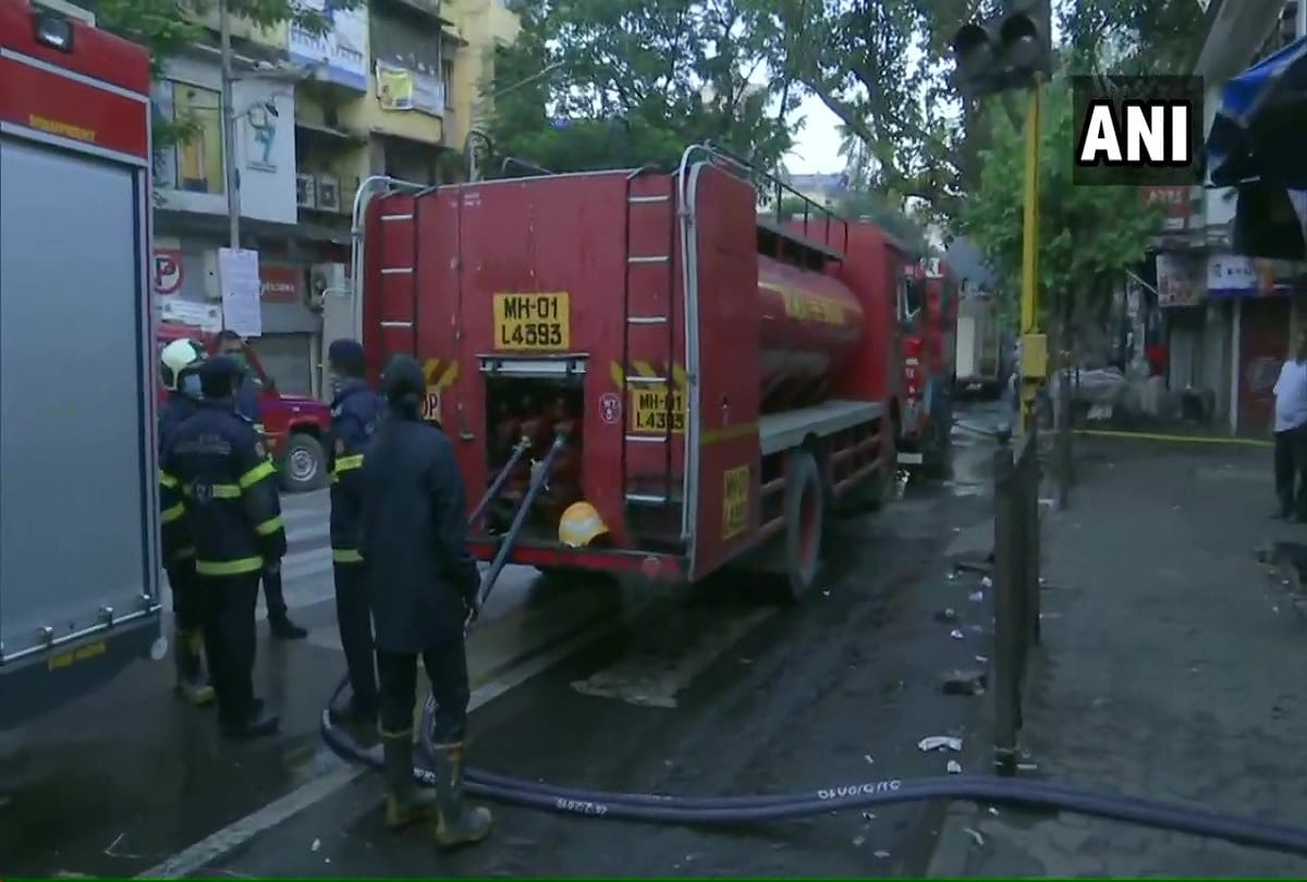 Mumbai Fire News: A fire has broken out at a market near Chembur railway station mumbai maharashtra