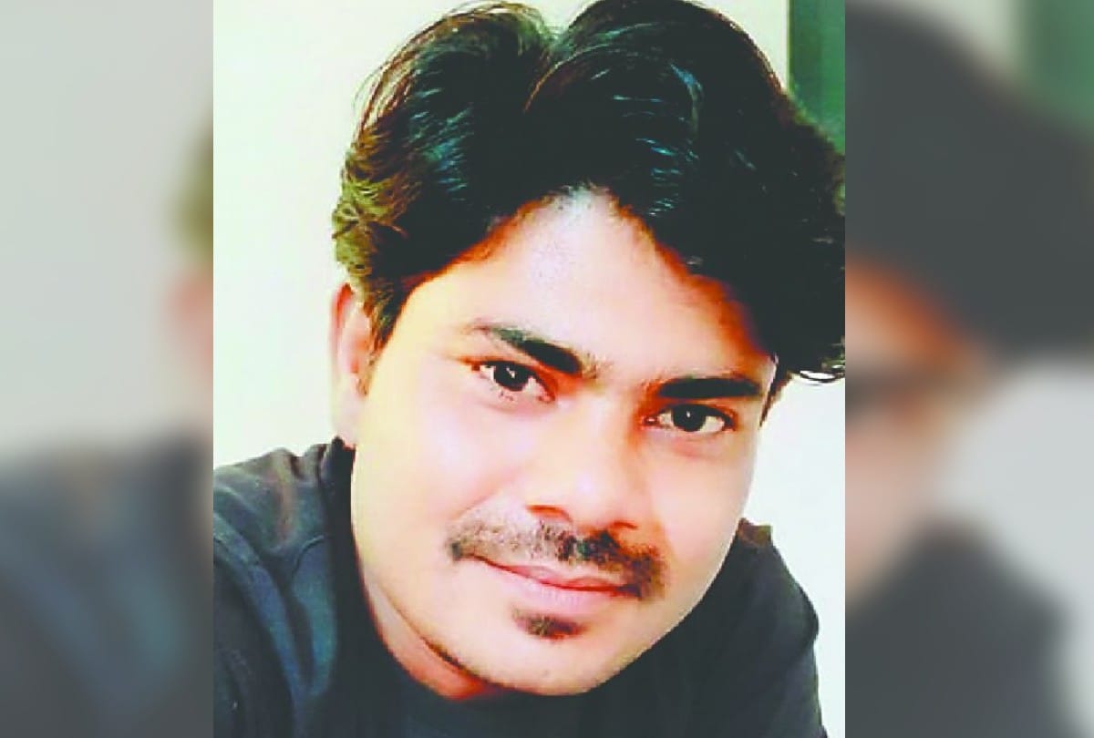 Farm house owner commits suicide after posting on Facebook in agra