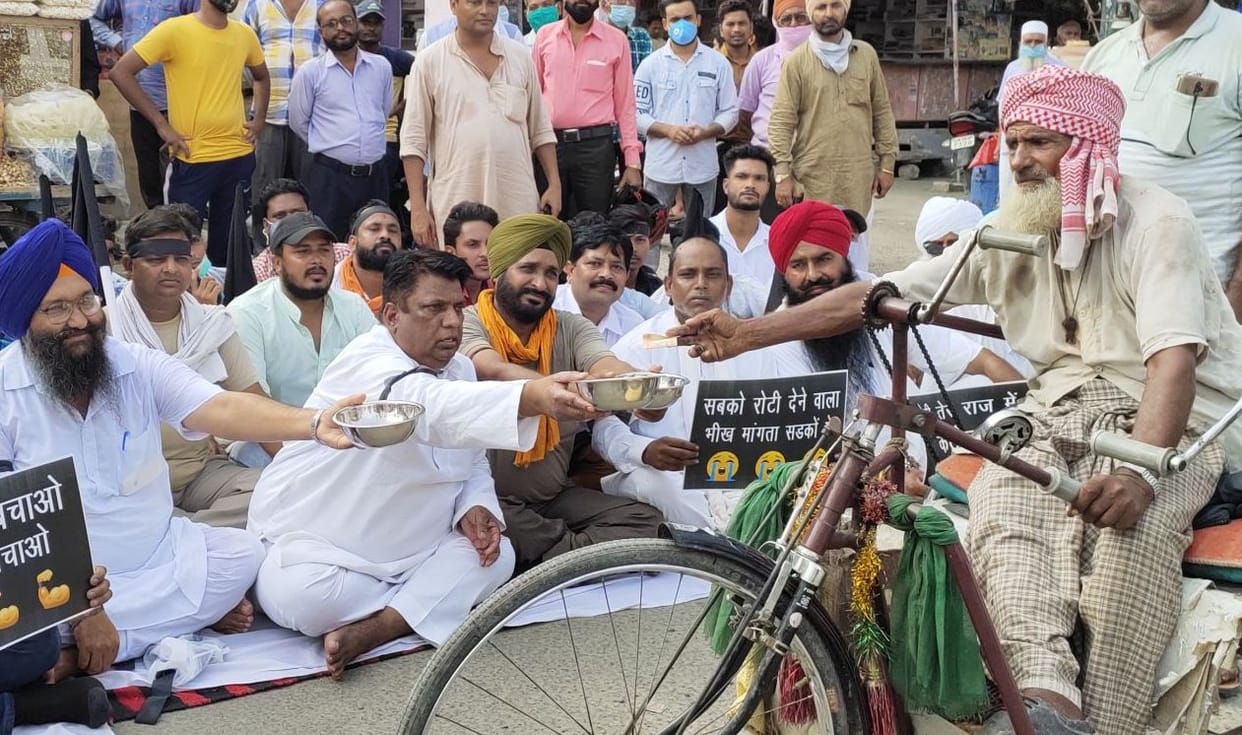 Farmers protest against agricultural bills