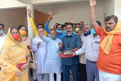 BJP and VHP workers swing as soon as CBI court verdict comes