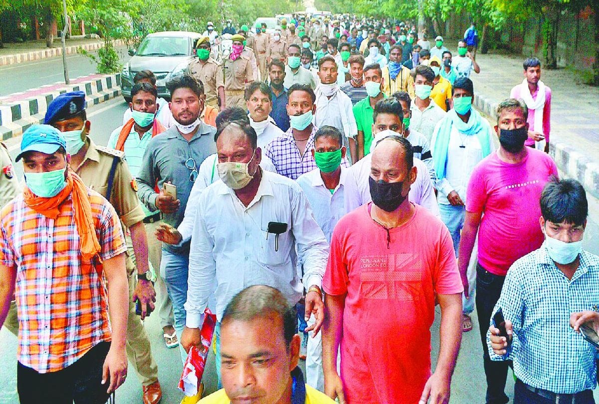 Hathras News: Valmiki Community protest against Hathras incident in Agra