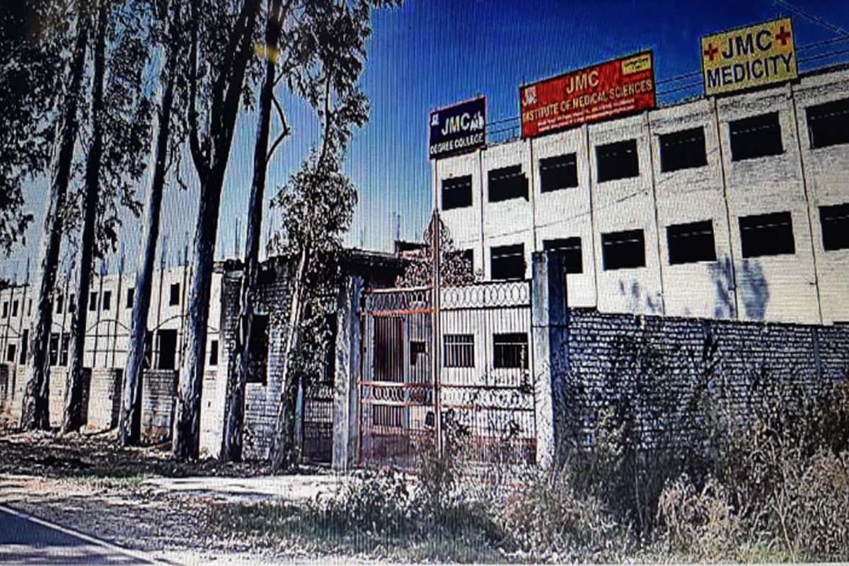 Stadium built on government land, earning started, administration failed to remove illegal occupation in Meerut