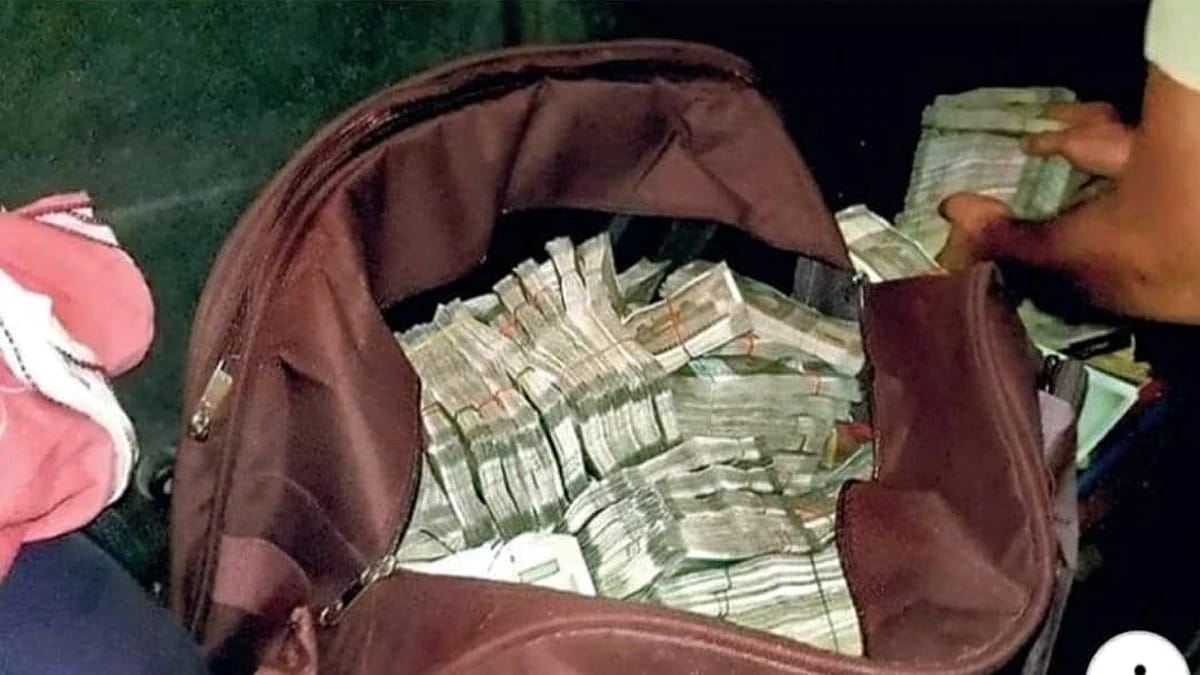 Fortuner caught with 75 lakhs was purchased in Patna at Varanasi's Lanka address