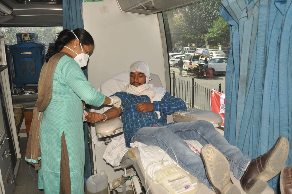 Citizens show encouragement during Corona's transition, 41 units of blood collected in camp